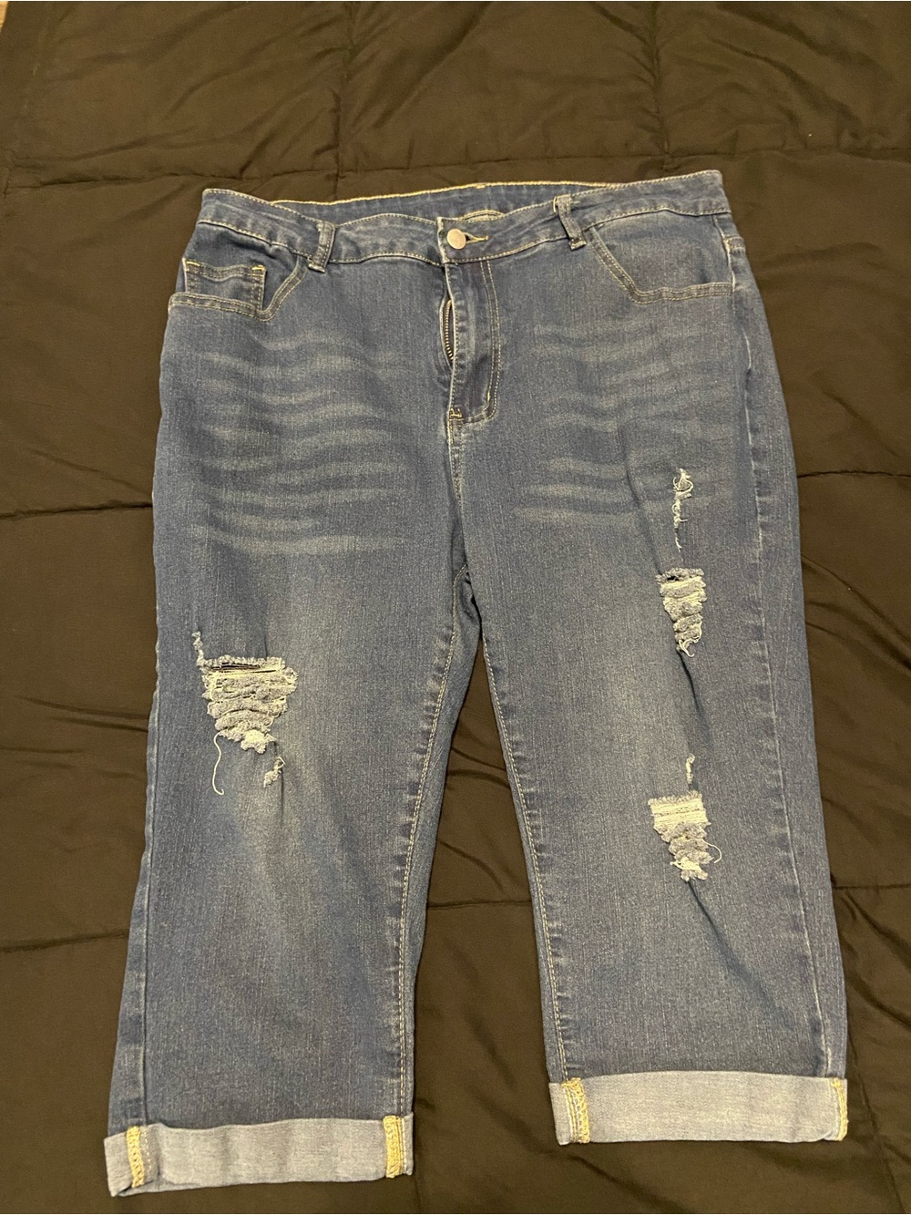 Denim Capri Pants with Distressing
